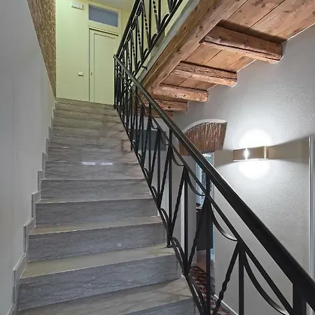28 Alla Rotonda-3